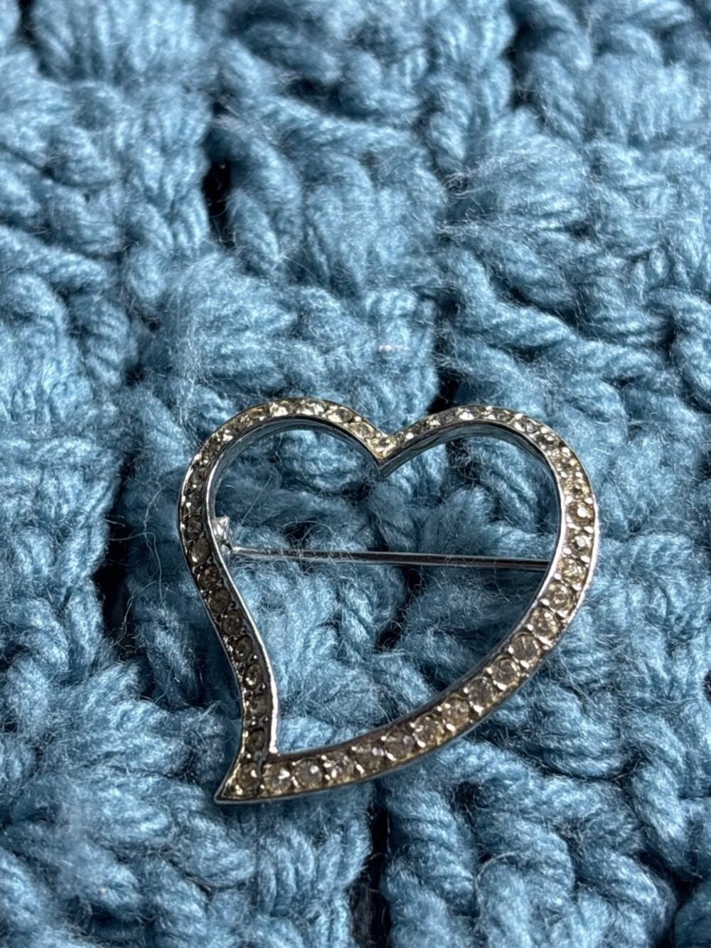 Vintage Silvertone Clear Rhinestone Heart Brooch Pin Minimalist 1.25 inches